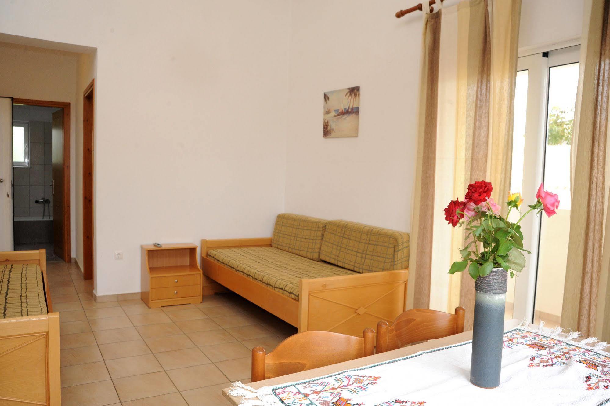 Evilion Hotel Stalos Exterior photo